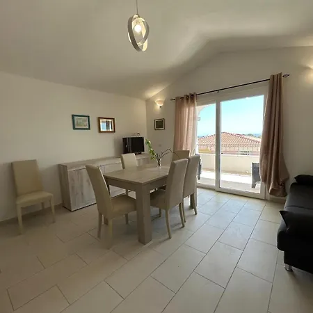 Apartman Trilocale Con Due Bagni B7